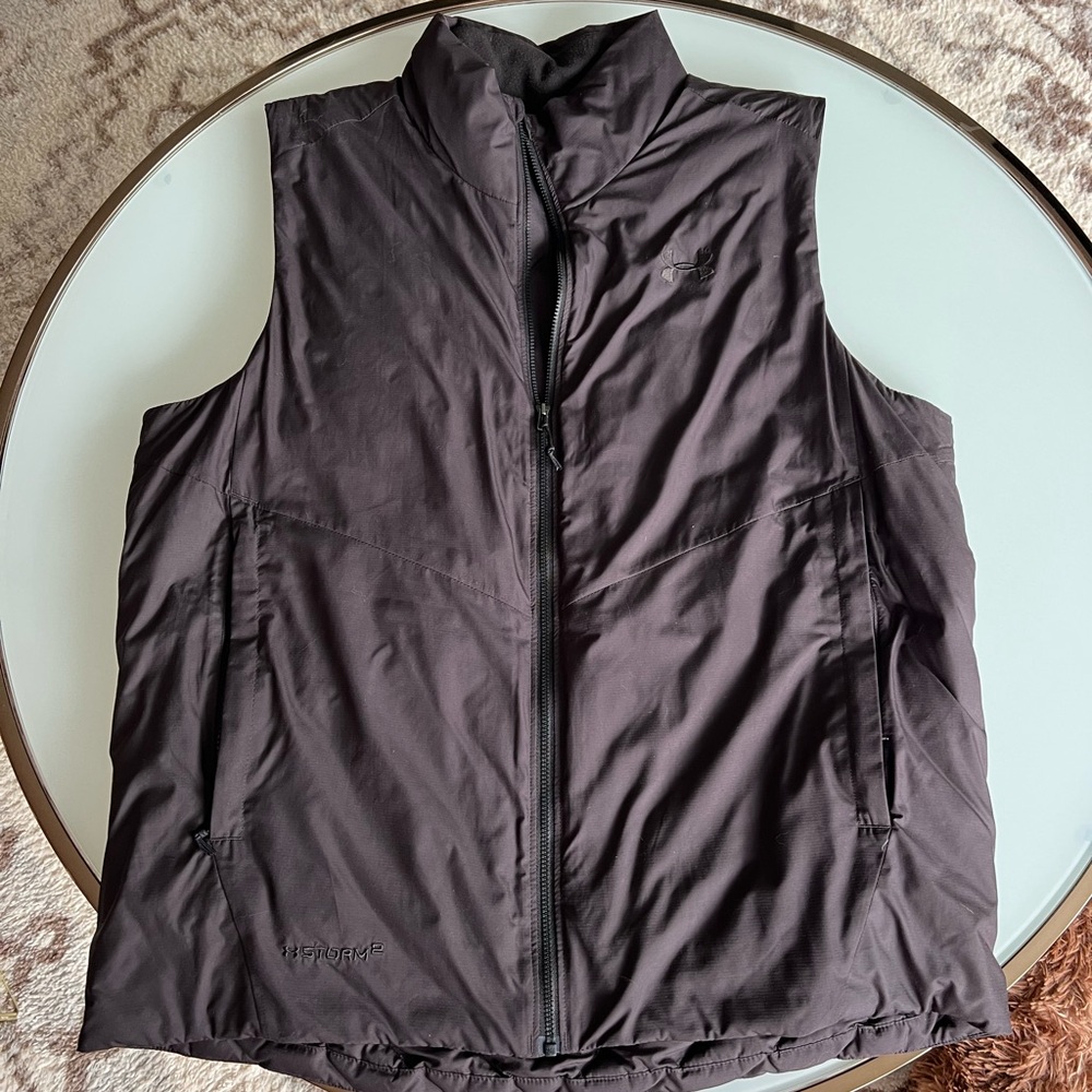 Under Armour Men’s Vest- size L
